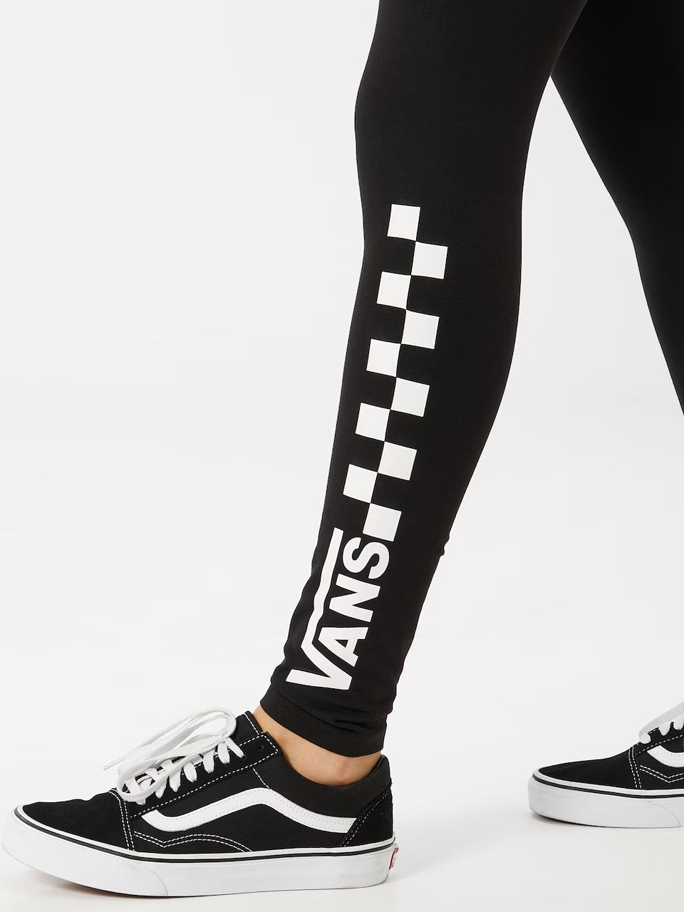 VANS mustad retuusid