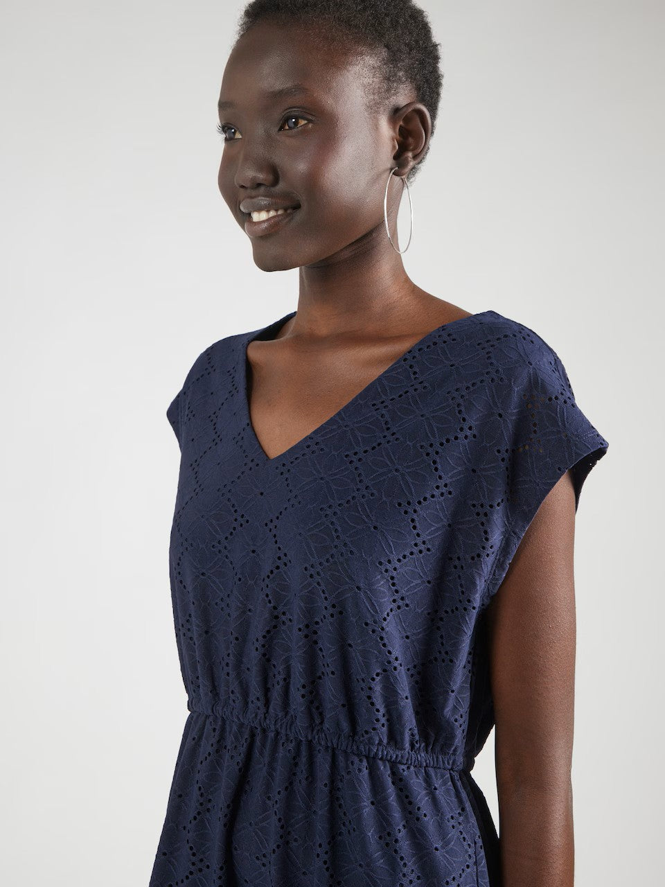 Vero Moda tumesinine kleit
